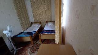 Гостевой дом У Фаины Николаевка Бюджетный двухместный номер с 2 отдельными кроватями-4